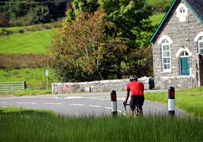 Lon las peris guy on cycle